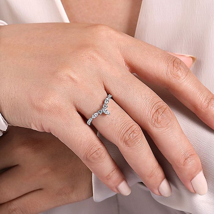 Gabriel & Co. 14 Karat White Gold Curved Wedding Band - Image 4