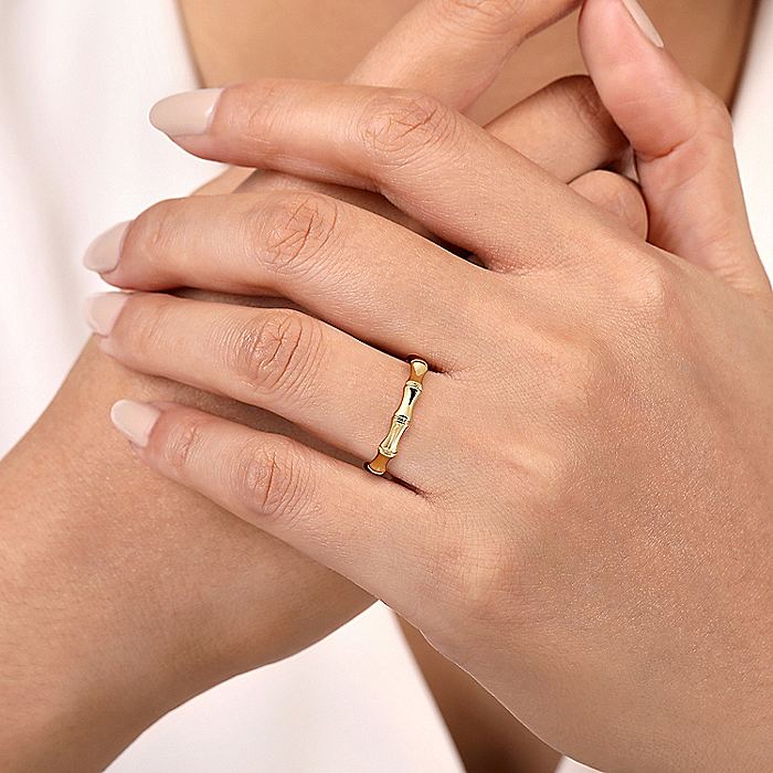 Gabriel & Co. 14 Karat Yellow Gold Bamboo Shape Stackable Ring - Image 5