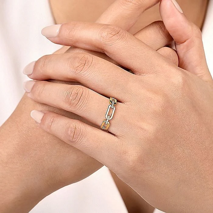 Gabriel & Co. 14 Karat Yellow Gold Diamond Chain Link Ring - Image 5