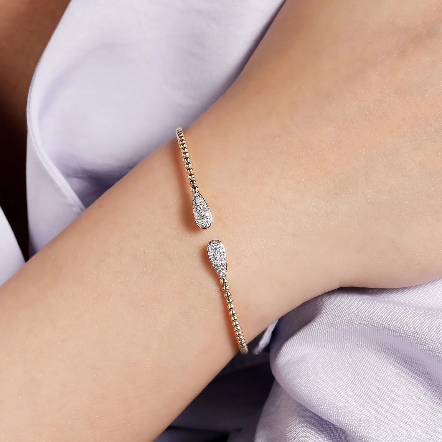 Gabriel & Co. Bujukan Bracelet - Image 4