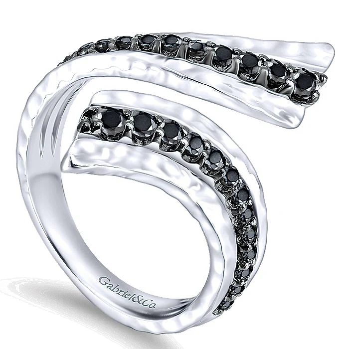 Gabriel & Co Silver Black Spinel Hammered Open Wrap Ring - Image 4