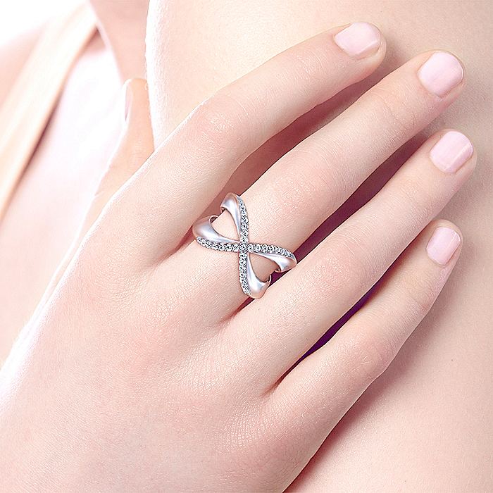 Gabriel & Co Sterling Silver Criss Crossing White Sapphire Open Ring - Image 4