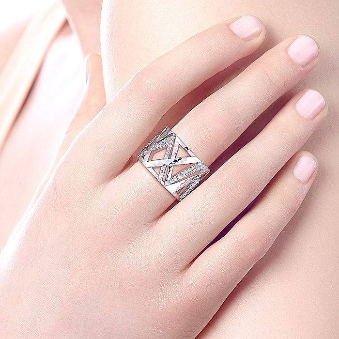 Gabriel & Co Sterling Silver Hammered White Sapphire Wide Ring - Image 5