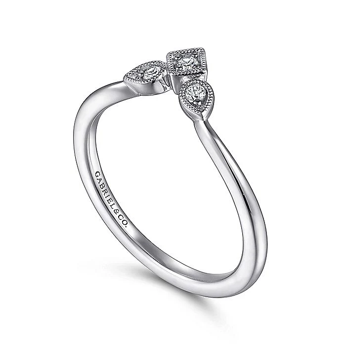 Gabriel & Co White Gold Curved Band - Image 3