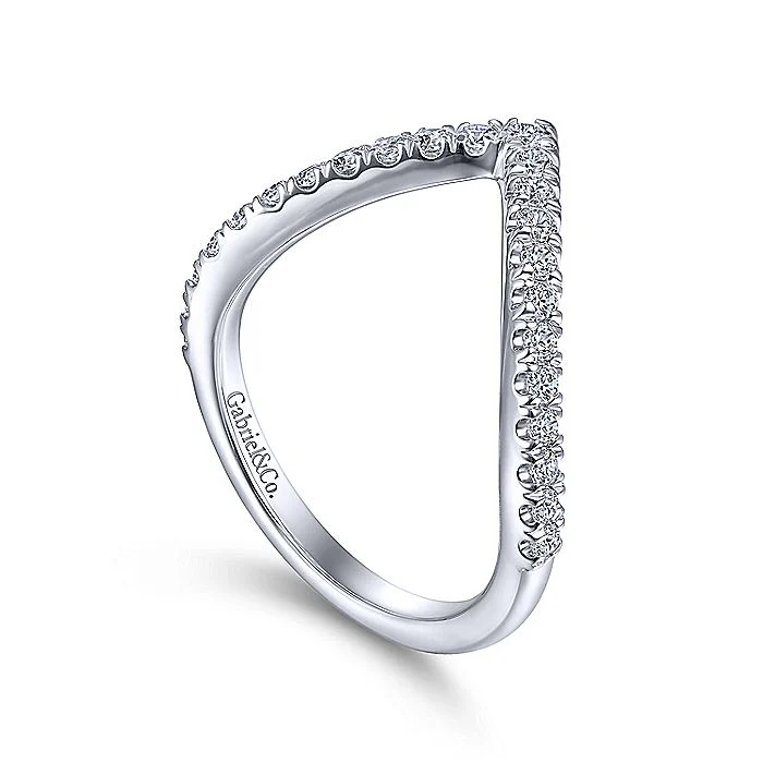 Gabriel & Co White Gold V Curved Diamond Band - Image 2