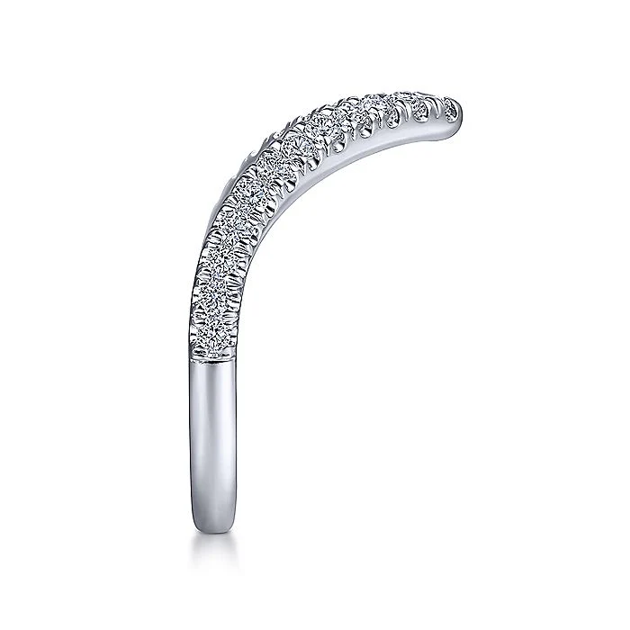 Gabriel & Co White Gold V Curved Diamond Band - Image 3