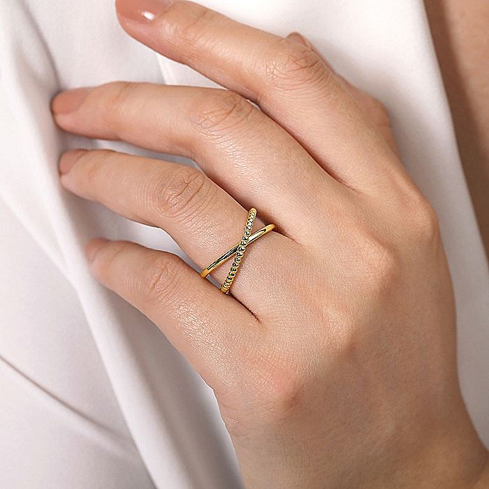 Gabriel & Co Yellow Gold Bujukan Bead Criss Cross Ring - Image 5