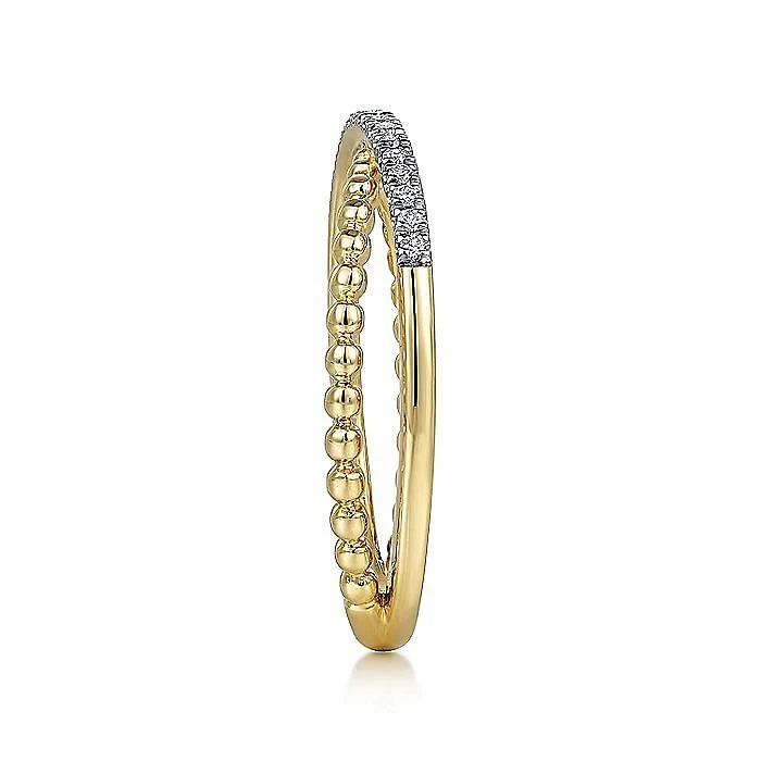 Gabriel & Co Yellow Gold Bujukan Pavé Diamond Criss Cross Stackable Ring - Image 4