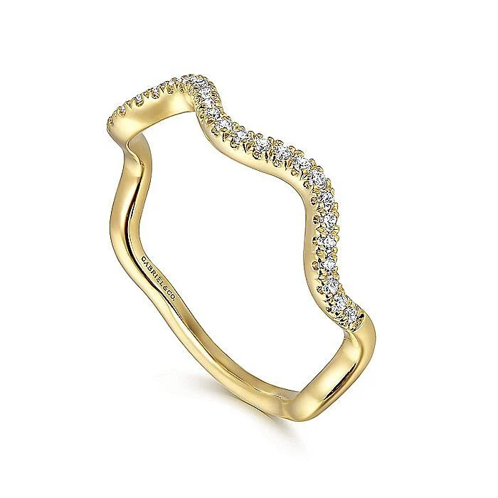Gabriel & Co. Yellow Gold Diamond Wave Chevron Ring - Image 3