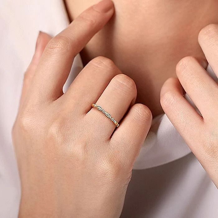 Gabriel & Co. Yellow Gold Elongated Station Stackable Ring - Image 5