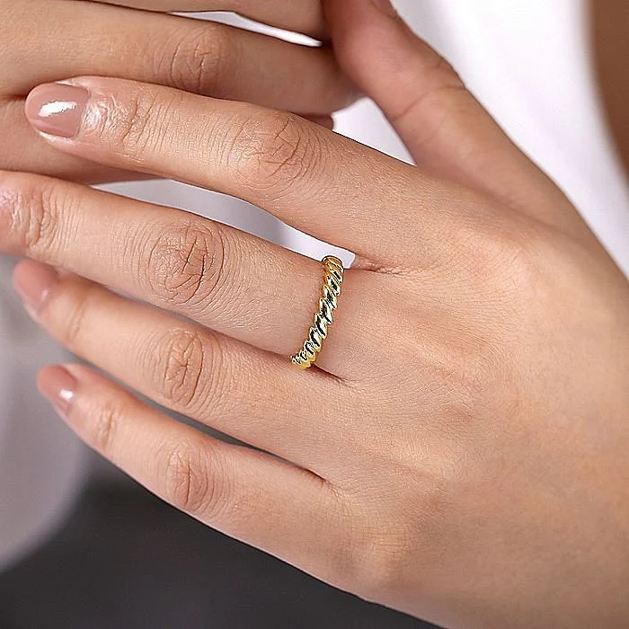 Gabriel & Co. Yellow Gold Tilted Leaf Ring - Image 5