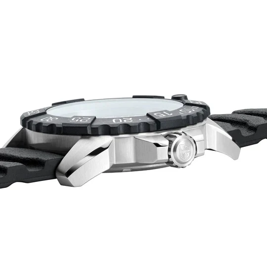Luminox Navy Seal Steel 45mm - Image 3
