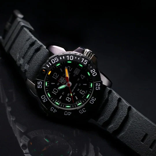 Luminox Navy Seal Steel 45mm - Image 5