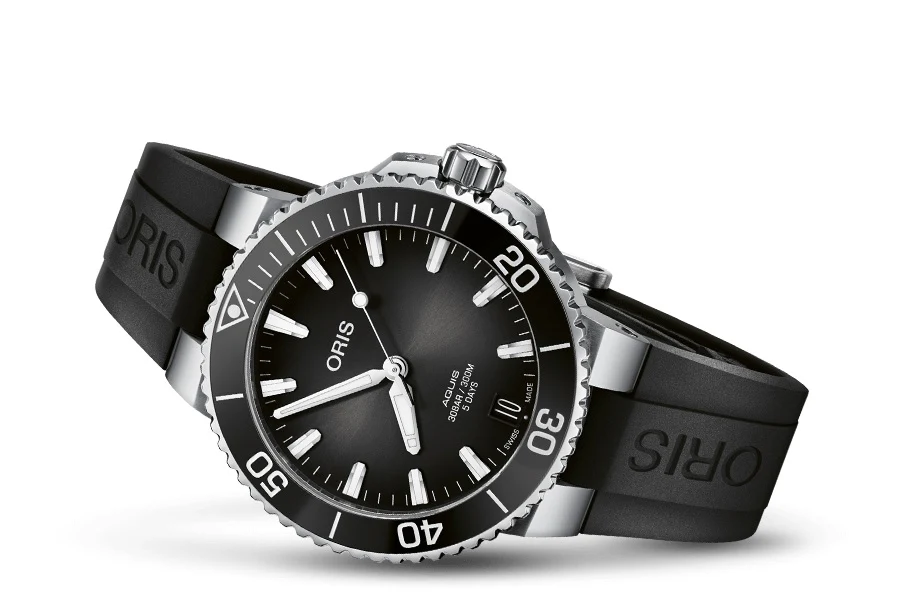 Oris Aquis Date Calibre 400 41.5mm - Image 2