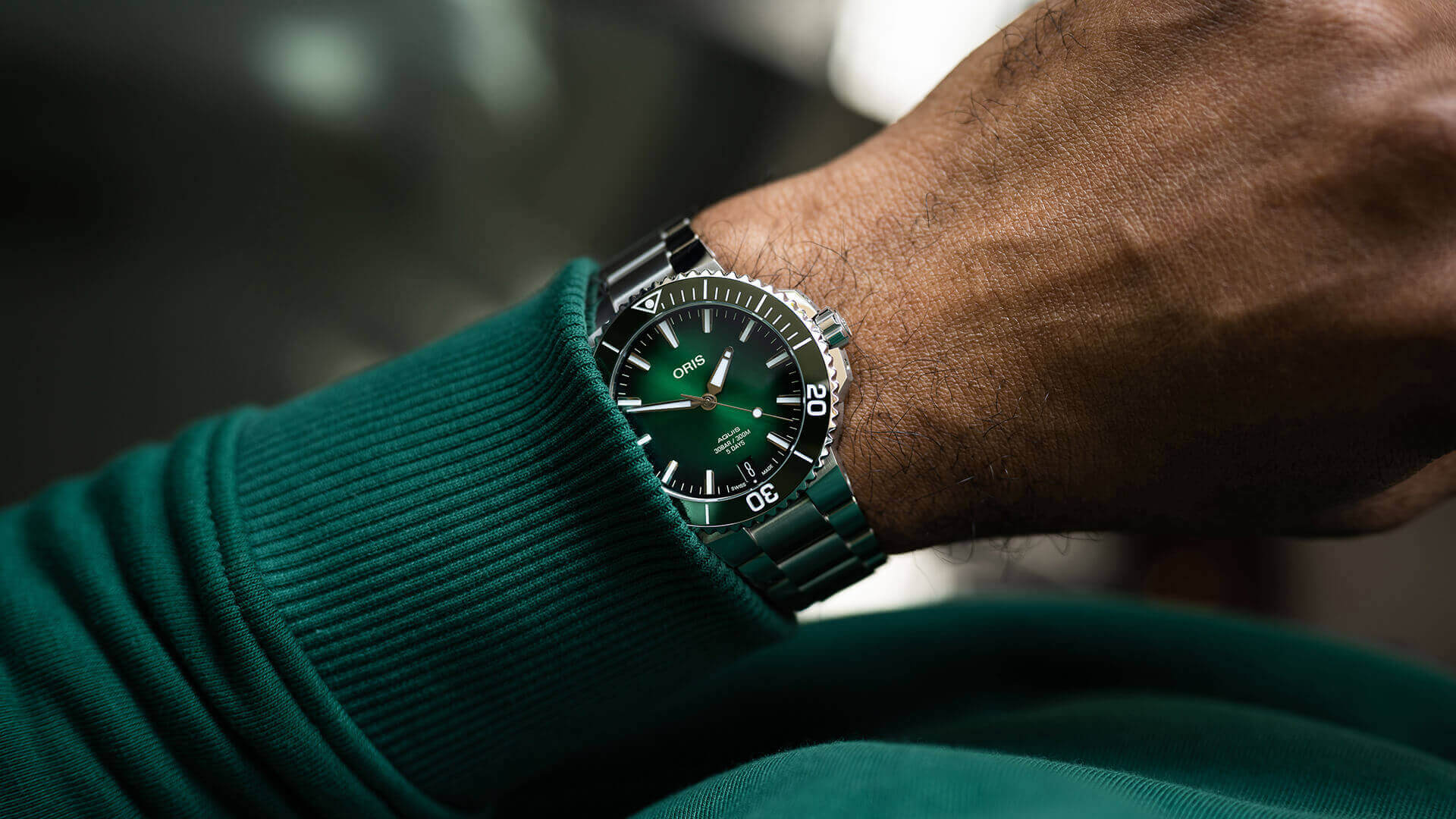Oris Aquis Date Calibre 400 41.5mm - Image 5