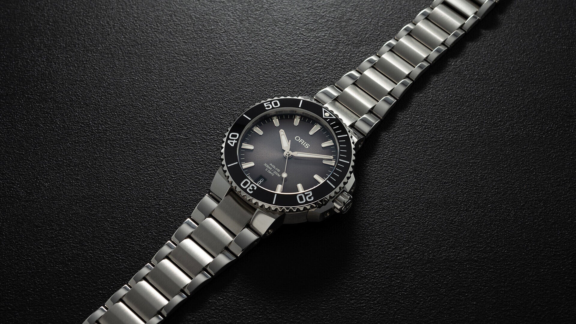 Oris Aquis Date Calibre 400 43.5mm - Image 4
