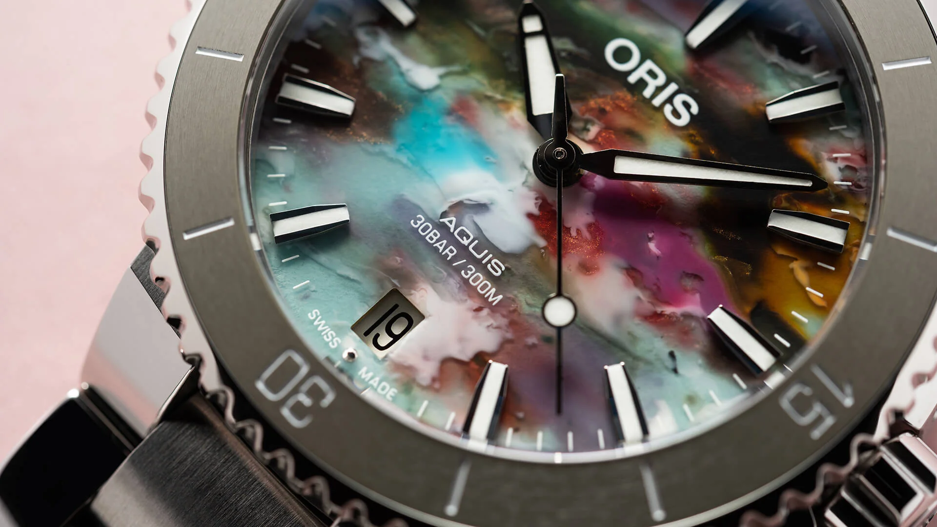 Oris Aquis Date Upcycle 36.5mm - Image 3